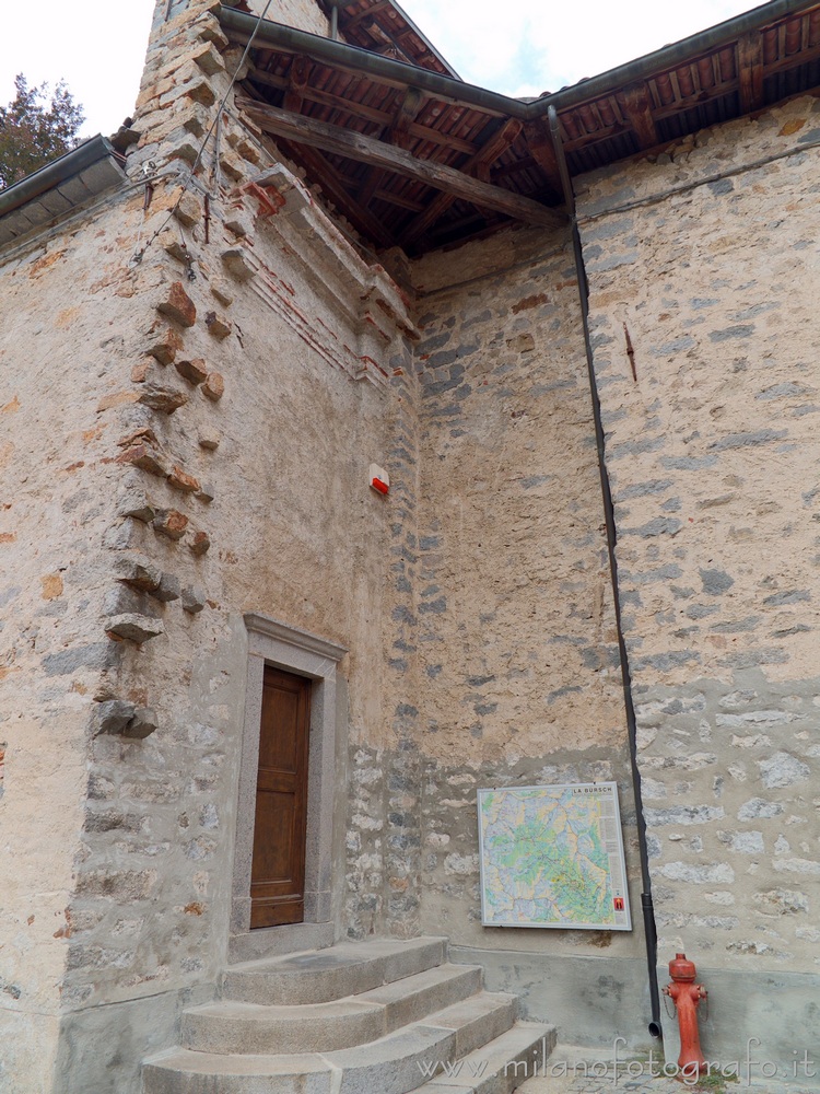 Quittengo fraction of Campiglia Cervo (Biella, Italy) - Entrance between the houses